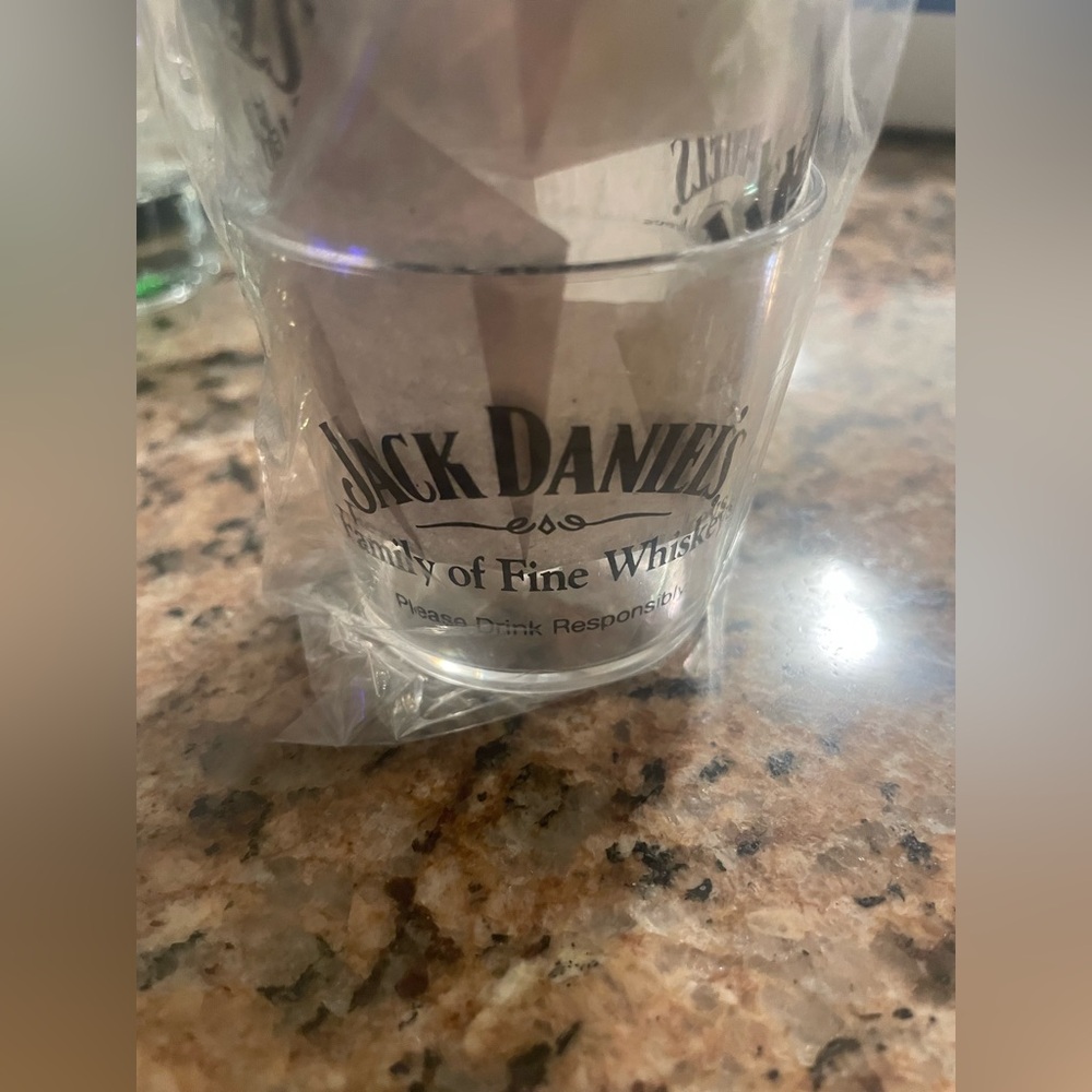 4 Jack Daniels plastic with Black Lettering